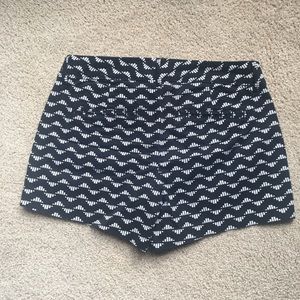 Old Navy Sz 2 Regular Pixie Shorts